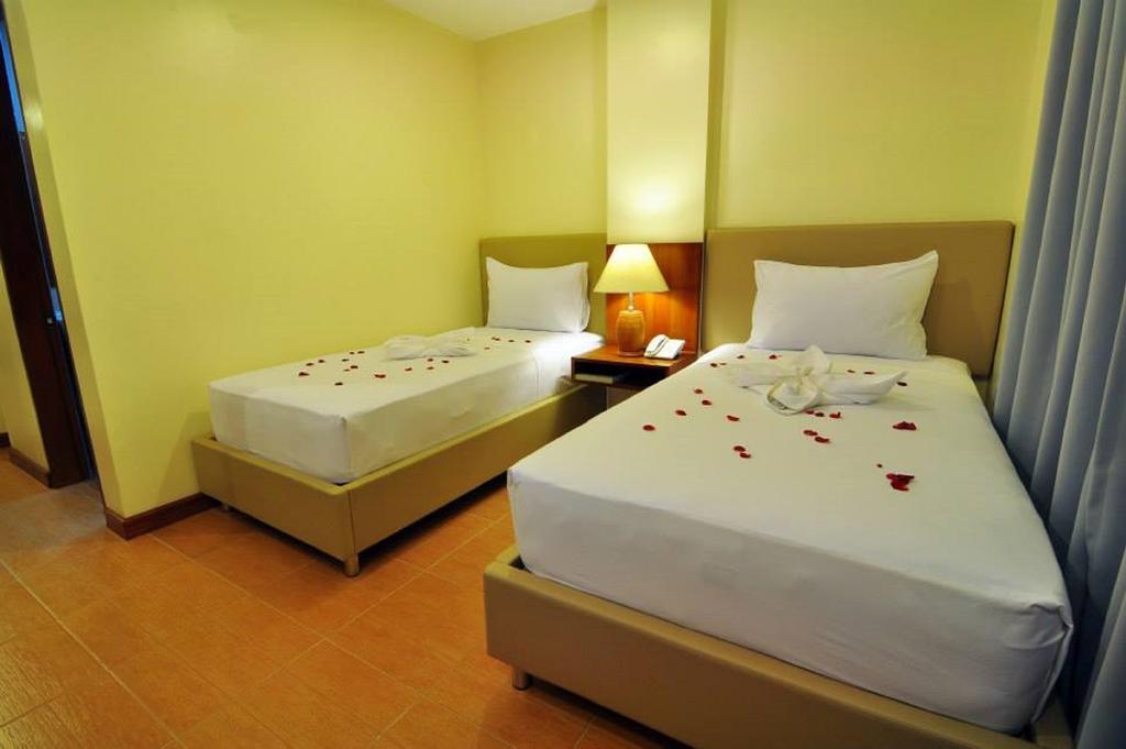 The Well Hotel Cebu Екстериор снимка