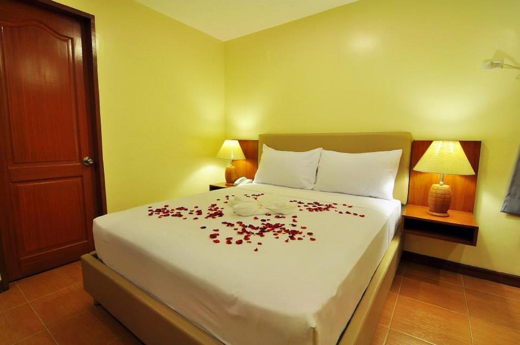 The Well Hotel Cebu Екстериор снимка