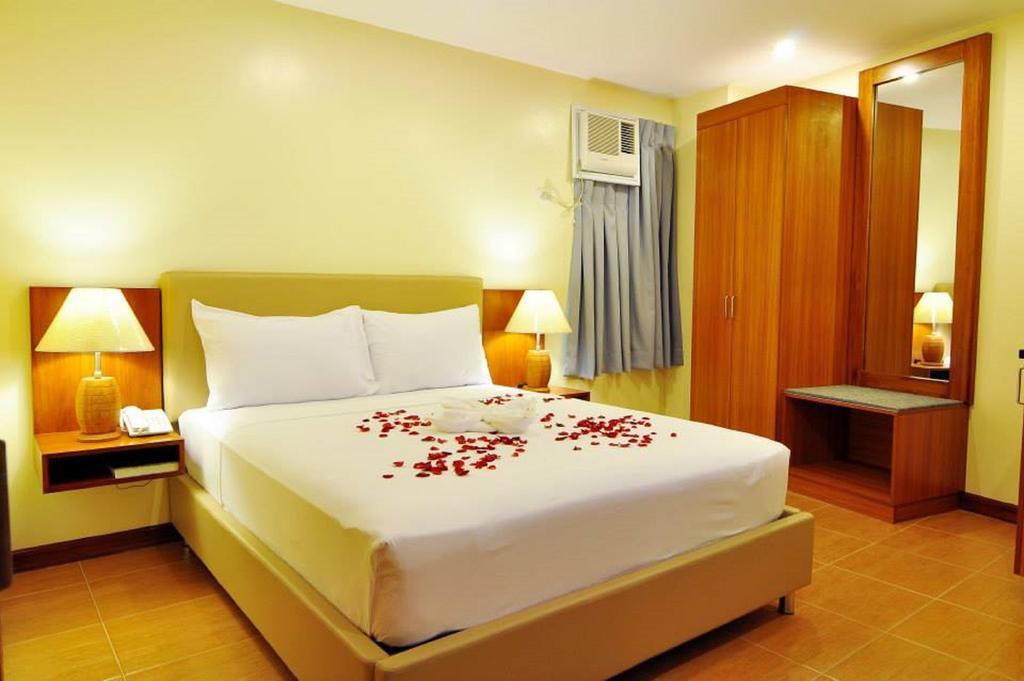 The Well Hotel Cebu Екстериор снимка