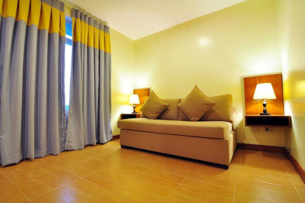The Well Hotel Cebu Екстериор снимка