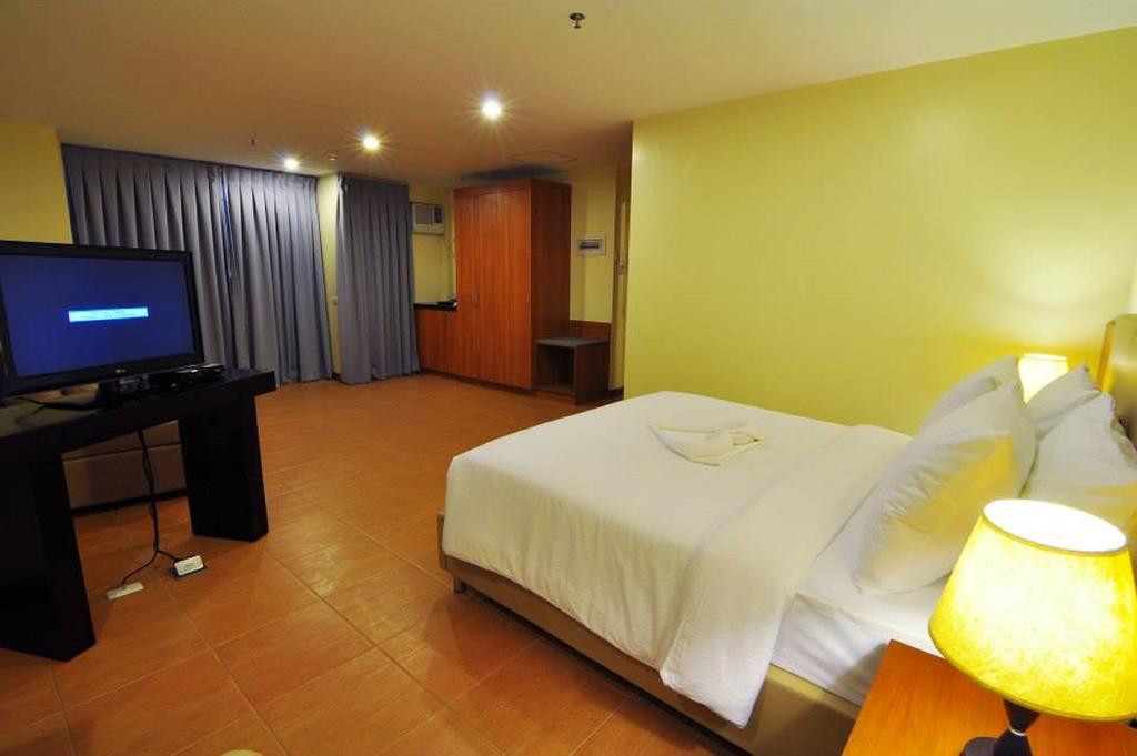 The Well Hotel Cebu Екстериор снимка
