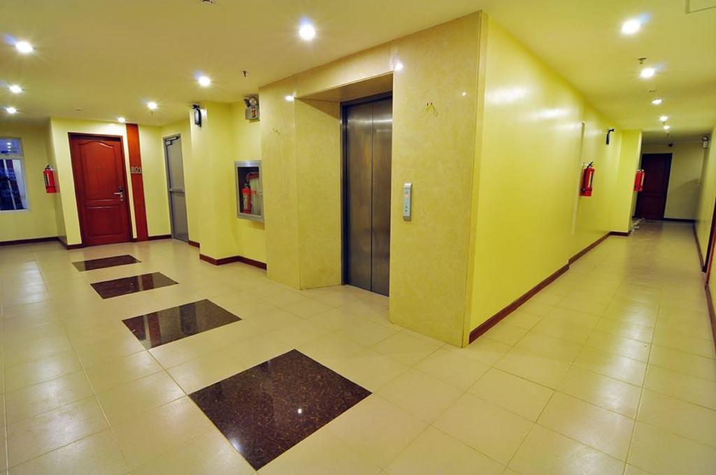 The Well Hotel Cebu Екстериор снимка