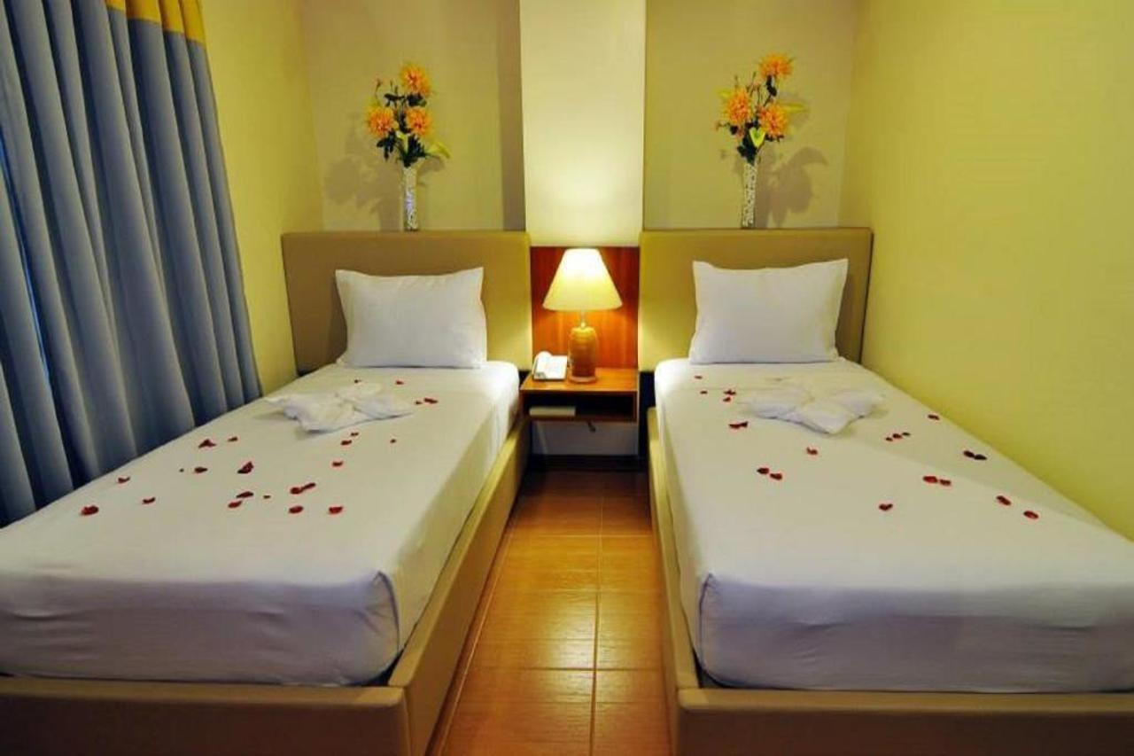 The Well Hotel Cebu Екстериор снимка