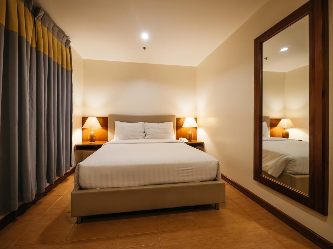 The Well Hotel Cebu Екстериор снимка